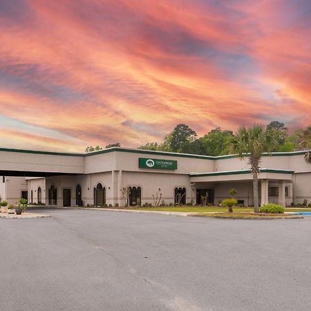 Cottonwood Suites Savannah Hotel & Conference Center Пуулър Екстериор снимка
